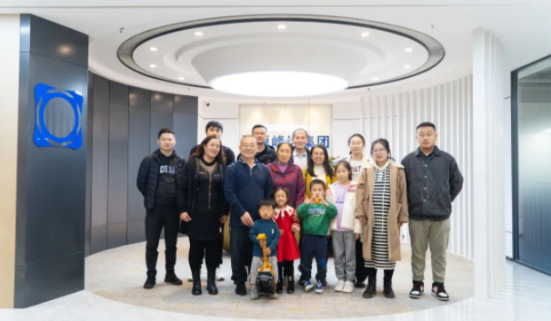 向20周年獻(xiàn)禮 | 以愛為伴、攜手同行！盛瀚家庭開放日?qǐng)A滿舉行