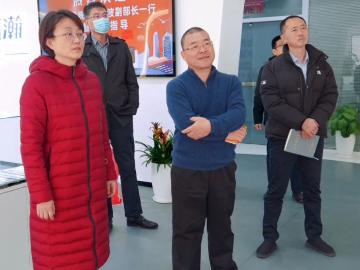 青島市嶗山區(qū)委統(tǒng)戰(zhàn)部常務(wù)副部長、區(qū)臺港澳辦主任陳波一行到訪盛瀚調(diào)研指導(dǎo)