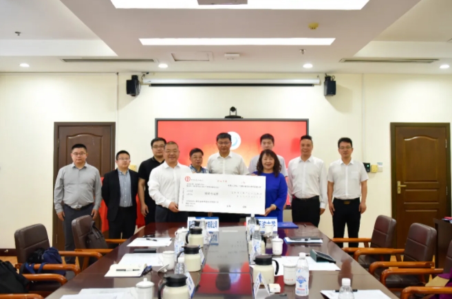 校企合作 雙向賦能 | 青源峰達(dá)集團(tuán)與西南石油大學(xué)深化校企合作，共謀產(chǎn)學(xué)研用新篇章